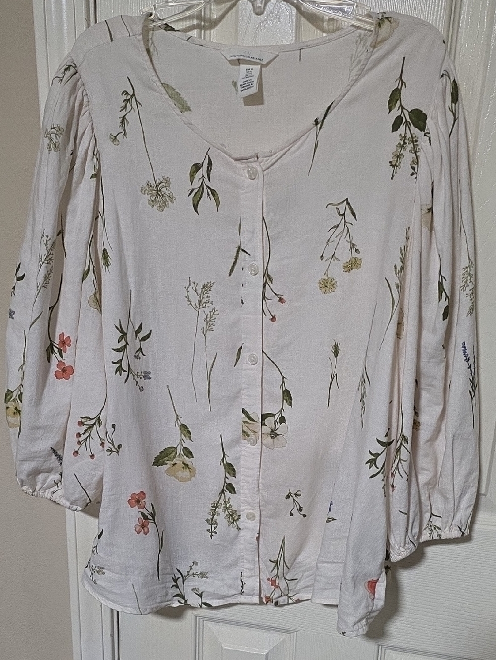 H&M Cream Floral Button-Down Blouse with Green and Pink Accents Linen / Viscose